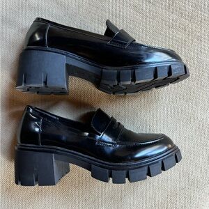 Crown Vintage Loafers